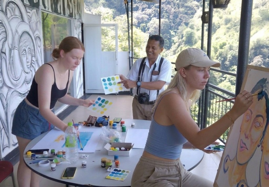 Art & Painting Session on Balcony in Ella